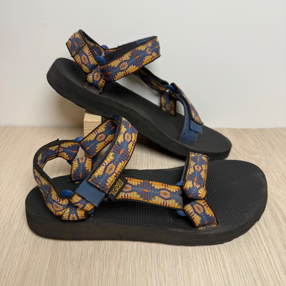 Original Universal Sandals Teva Womens 6 Multi Color Geometric Strappy Hiking